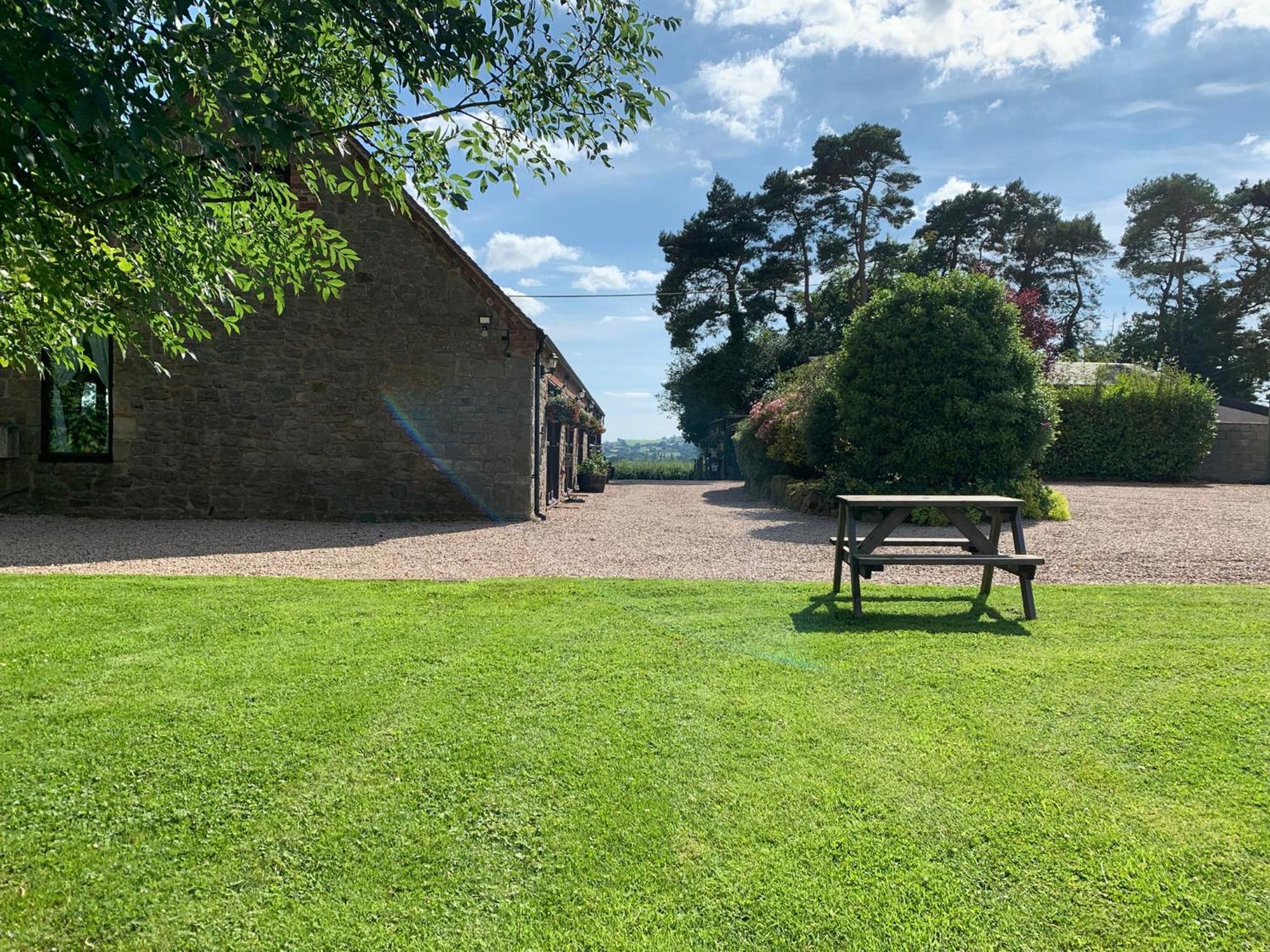 Upper Home Farm Plaish Exterior photo